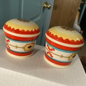 VTG CRACKER BARREL Stoneware Salt & Pepper Set-Southwest/Aztec Style-2.25" H-EUC